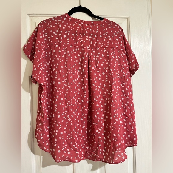 Geneva Solid Zipper Neck Blouse - 2XL - Picture 4 of 6